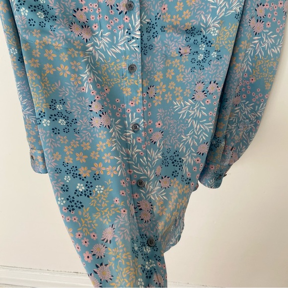 Equipment Femme Signature Button Up Long Sleeve Shirt Blue Satin Floral Medium - Picture 3 of 9